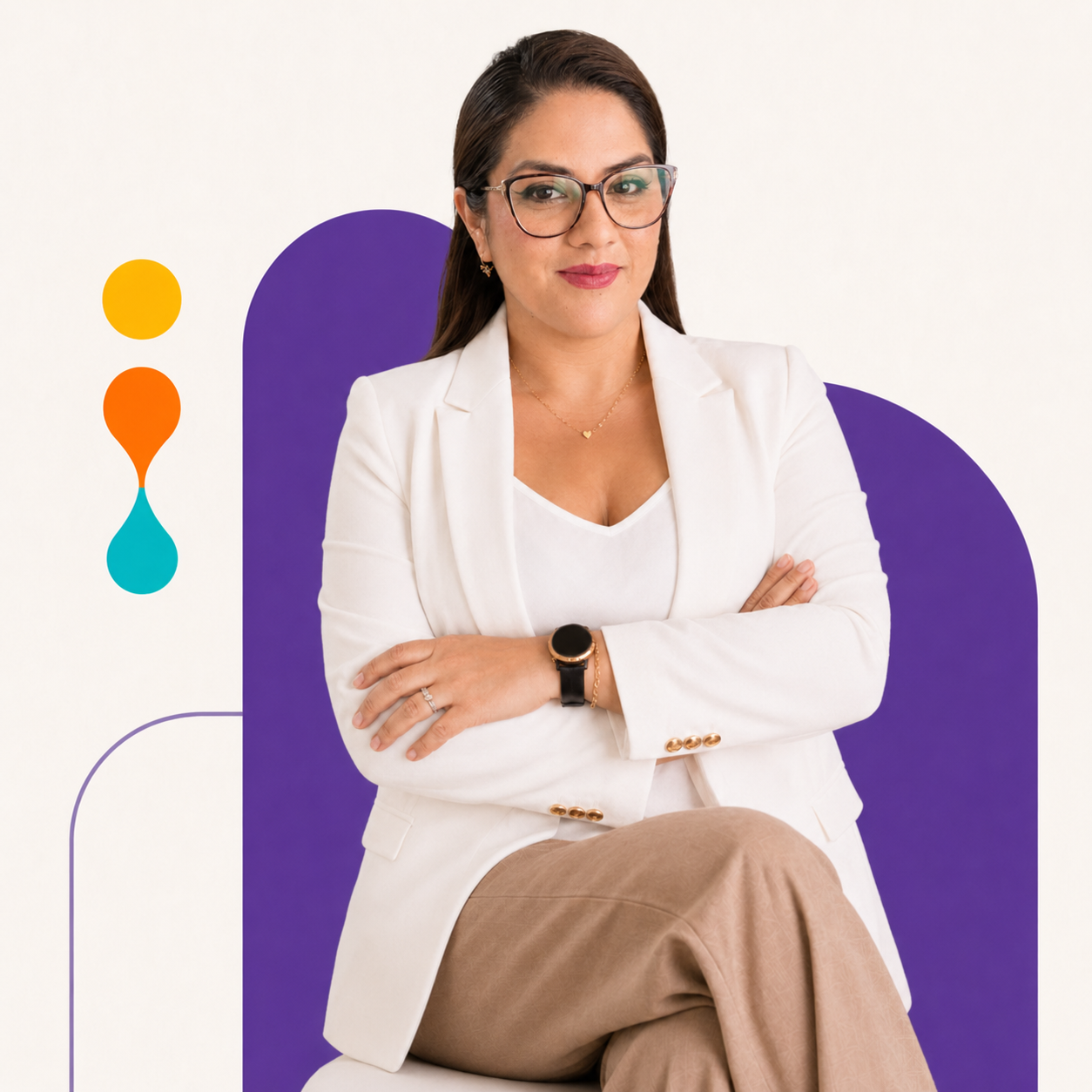Ruth Marín, fundadora de ruthis MARKETING, sentada